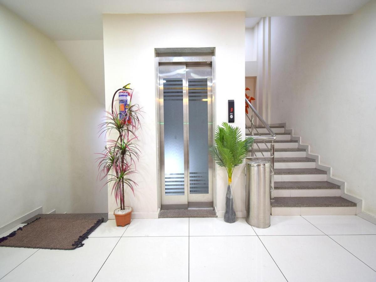 Hotel Embassy Kalol Bagian luar foto