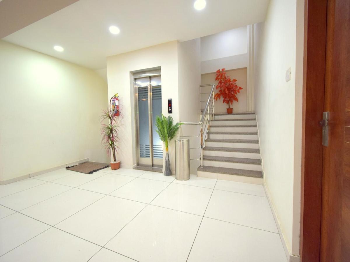 Hotel Embassy Kalol Bagian luar foto
