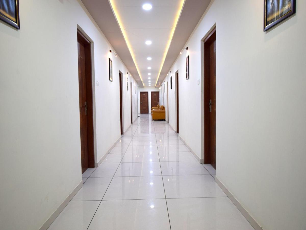 Hotel Embassy Kalol Bagian luar foto